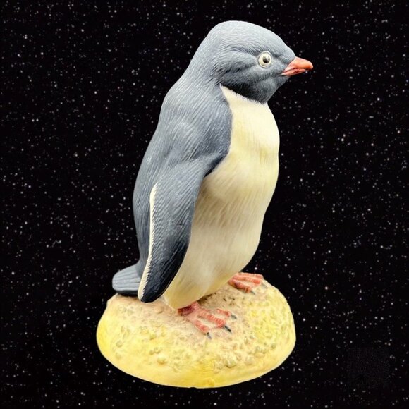 Aynsley Adelie Penquin Fine Porcelain by John Aynsley 1975 England Porcelain - Picture 1 of 9
